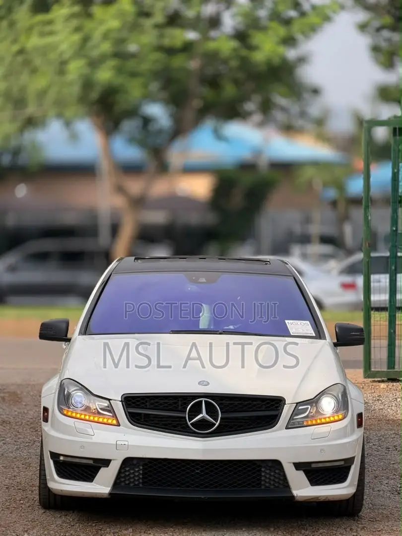 Mercedes-Benz C63 2013 White