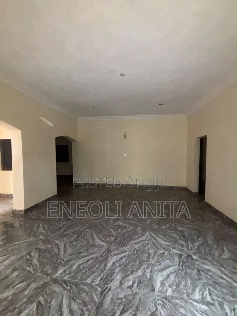 3bdrm Block of Flats in Idu for rent