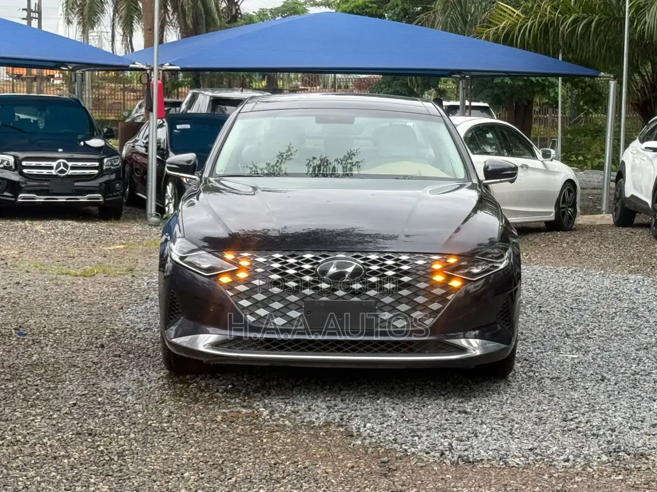 Hyundai Azera 2017 Black