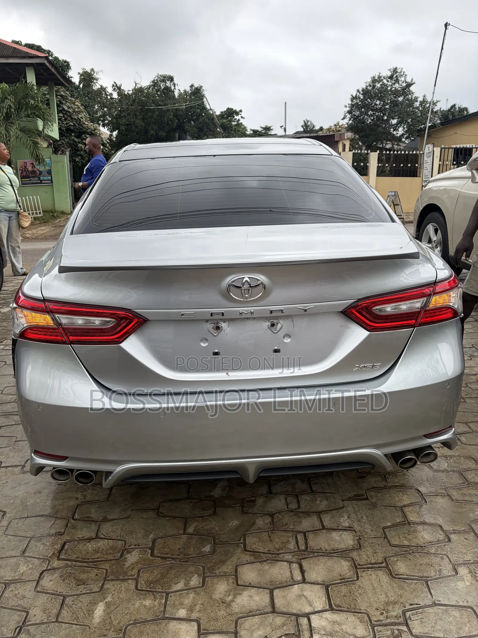 Toyota Camry XSE FWD (2.5L 4cyl 8AM) 2018 Silver