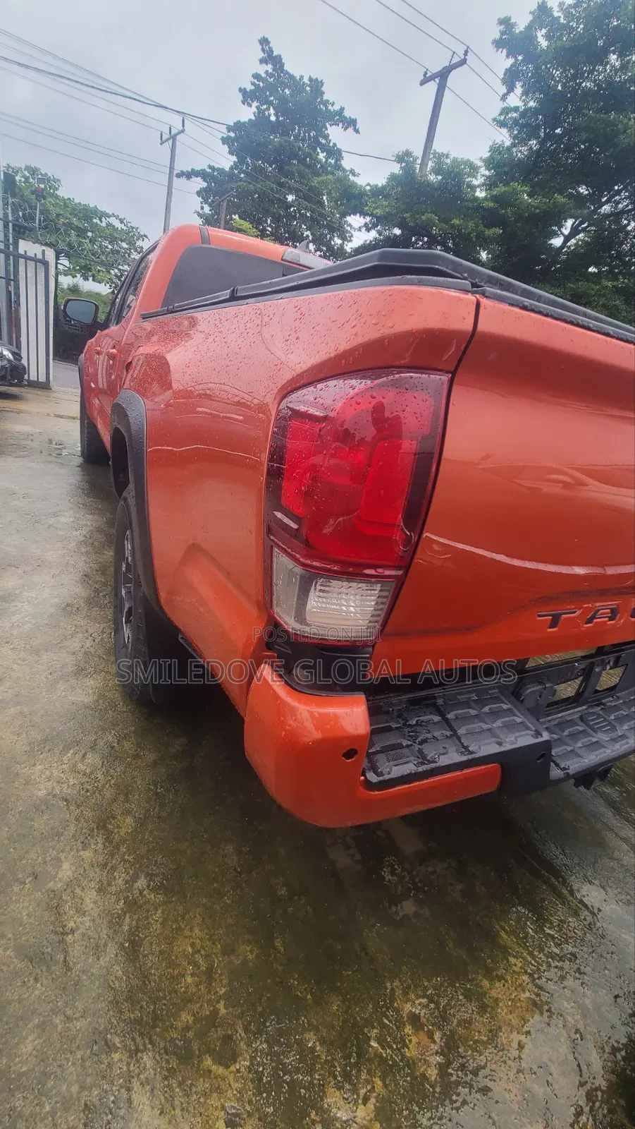 Toyota Tacoma 2018 Orange