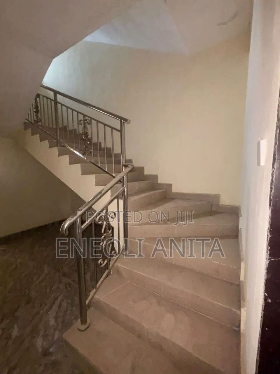 4bdrm Duplex in Idu for sale