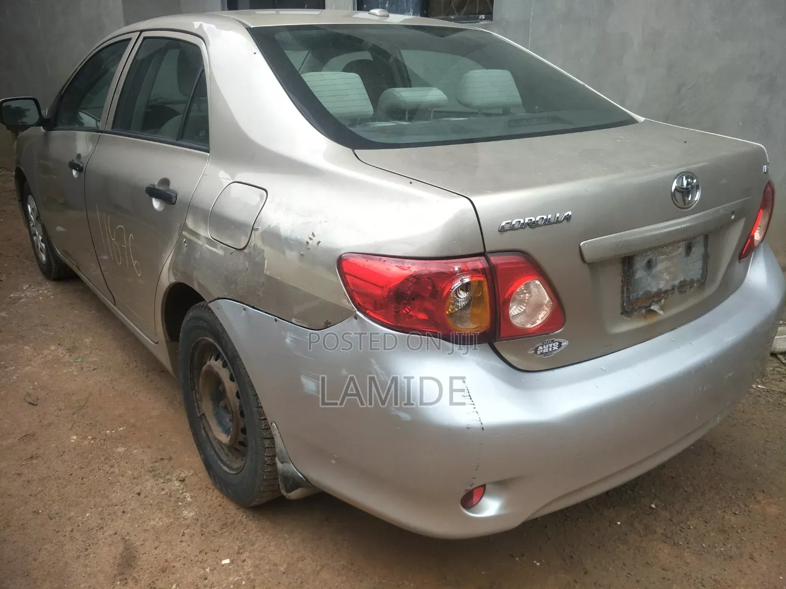 Toyota Corolla 2009 Gold