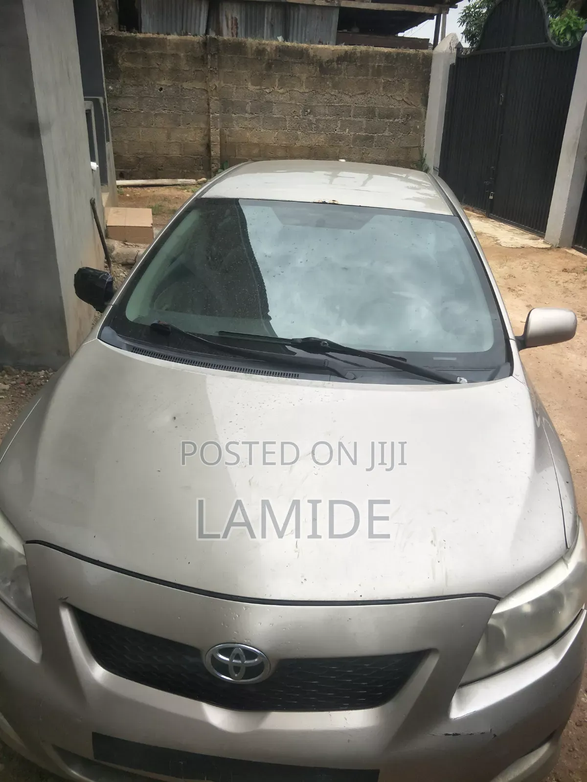 Toyota Corolla 2009 Gold