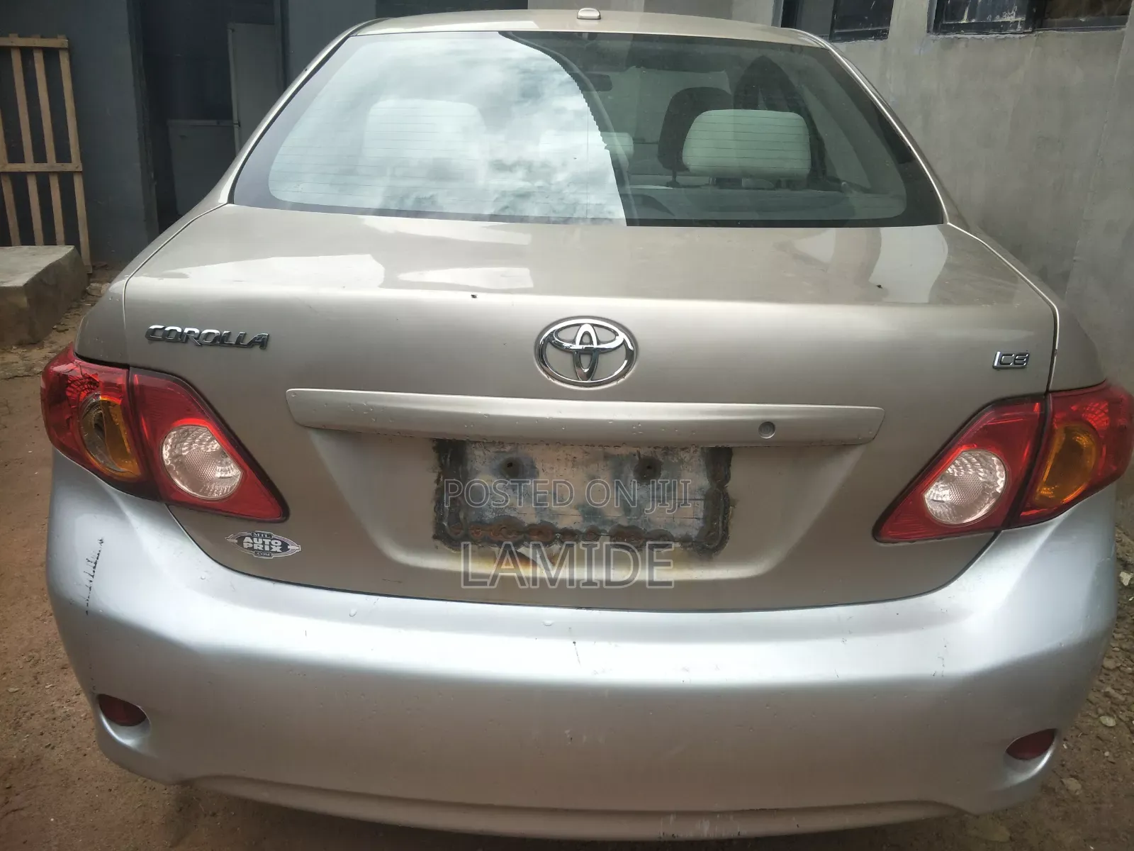 Toyota Corolla 2009 Gold