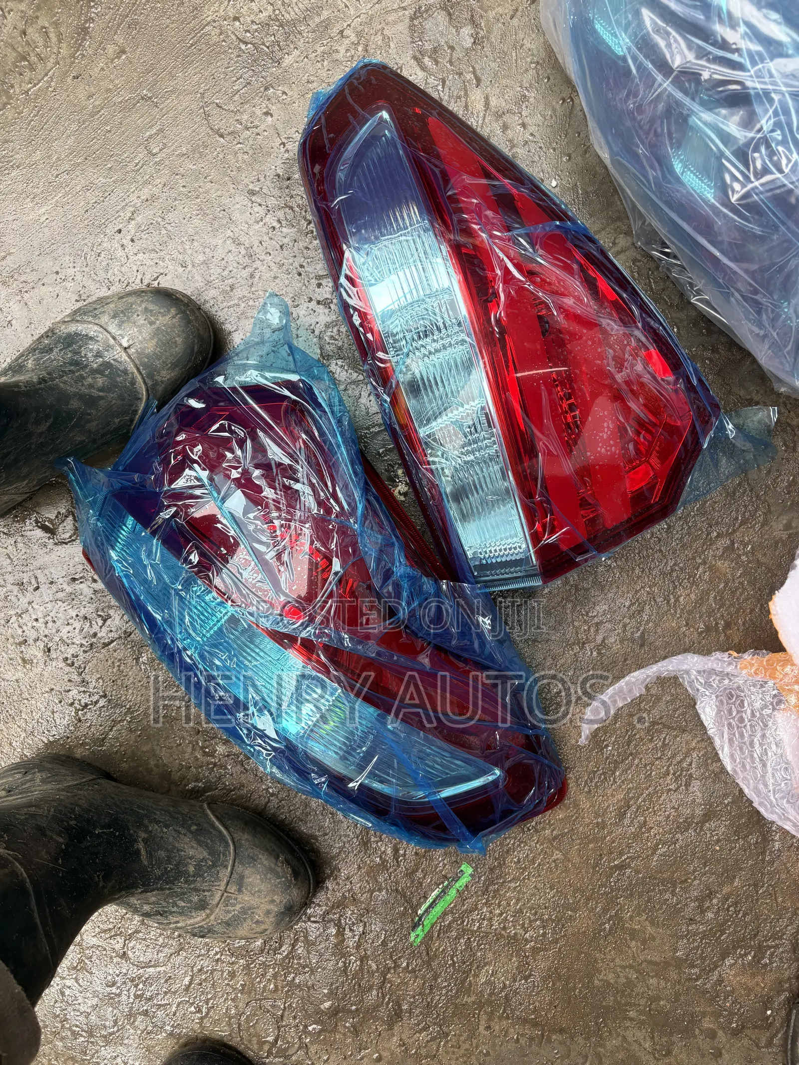 Set Taillights for Belta