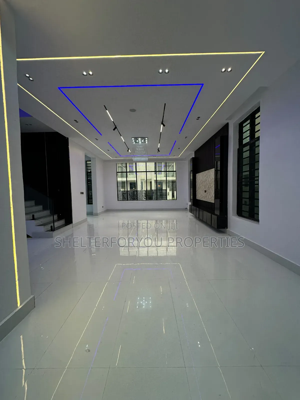 5bdrm Duplex in Off Lekki-Epe Expressway for sale