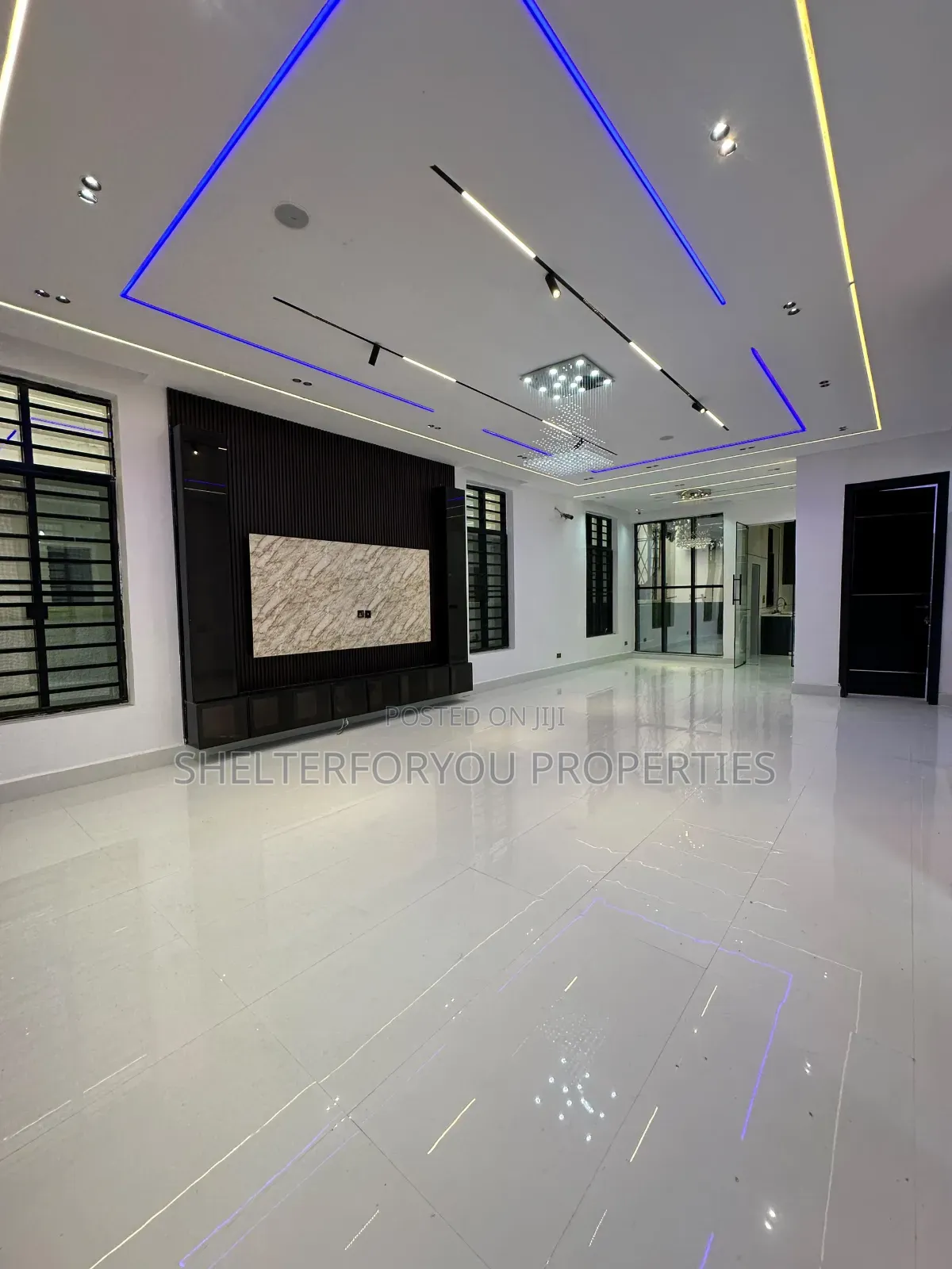 5bdrm Duplex in Off Lekki-Epe Expressway for sale