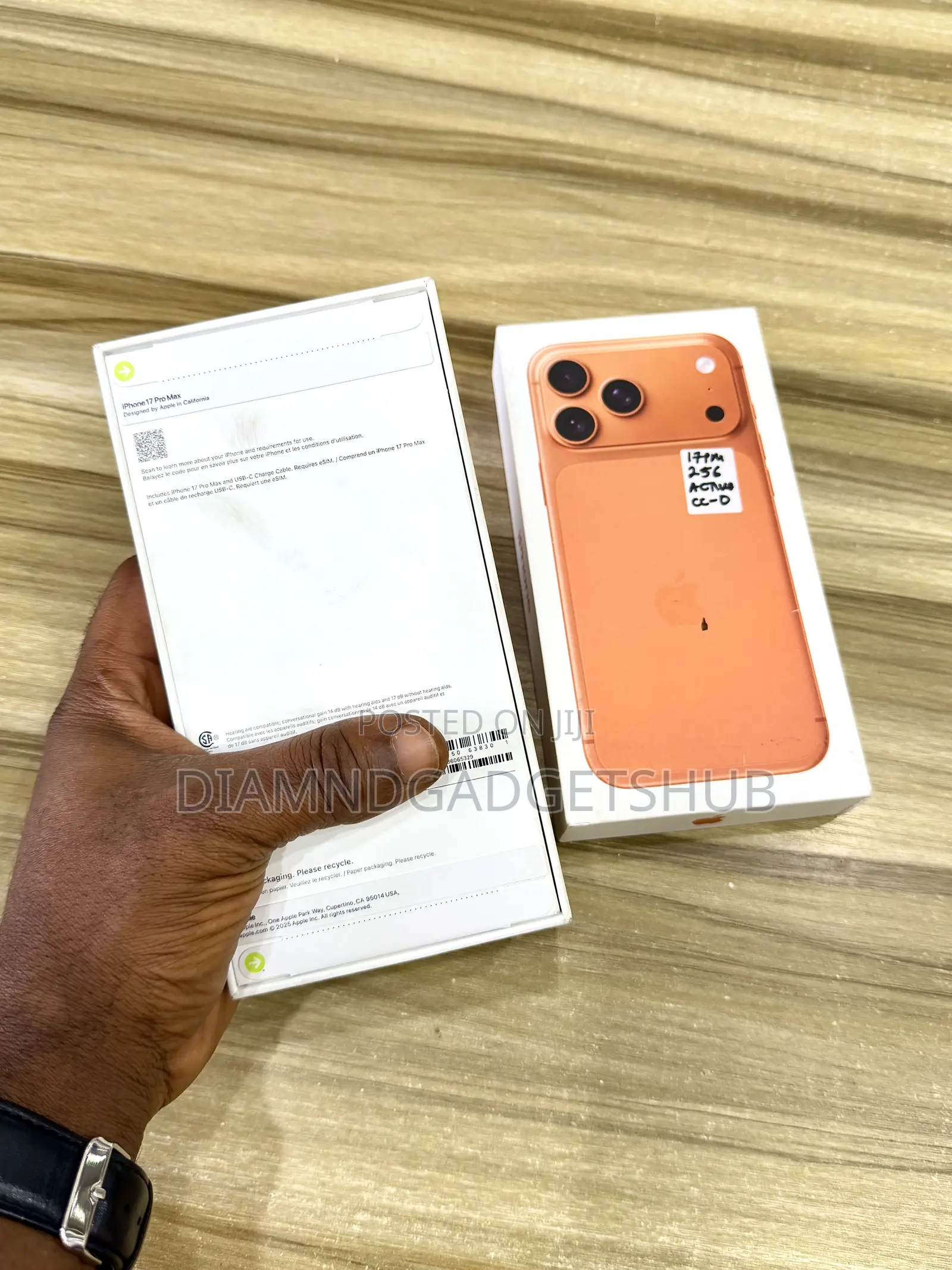 New Apple iPhone 17 Pro Max 256 GB Orange