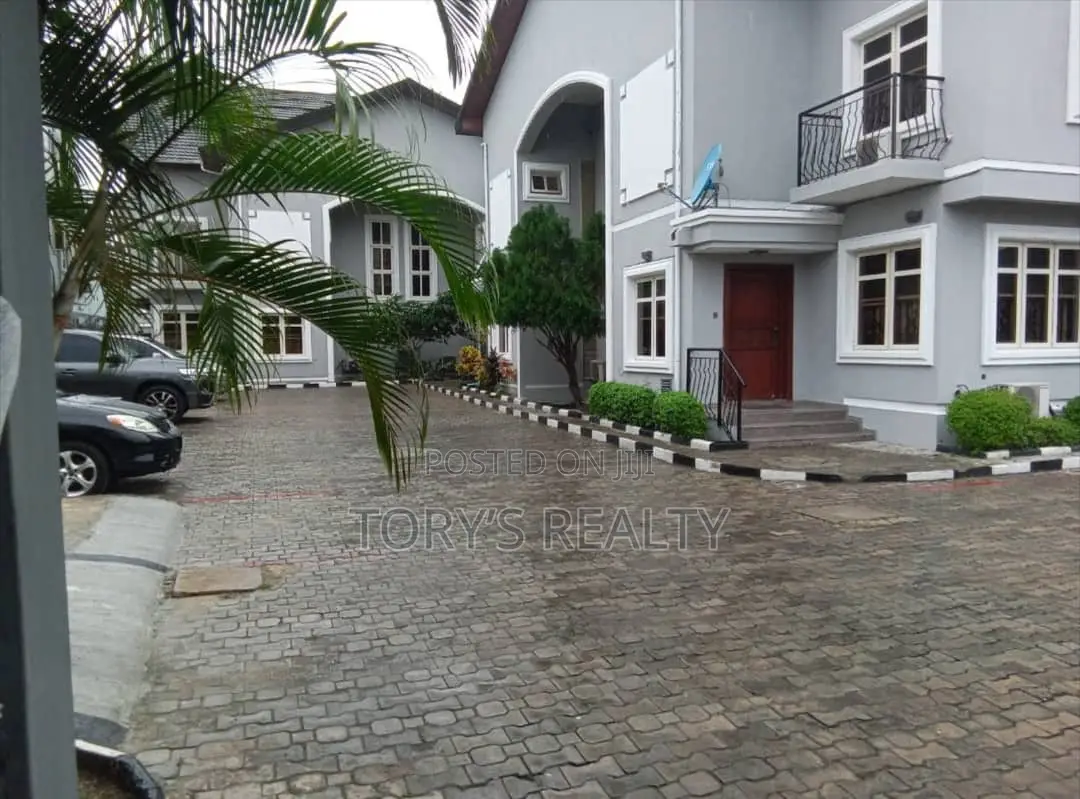 5bdrm Duplex in Victoria Island Extension for sale