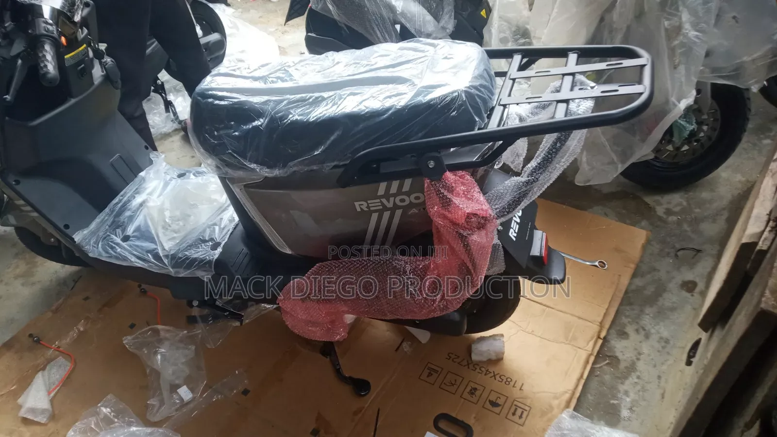 New Revoo A12 2026 Silver