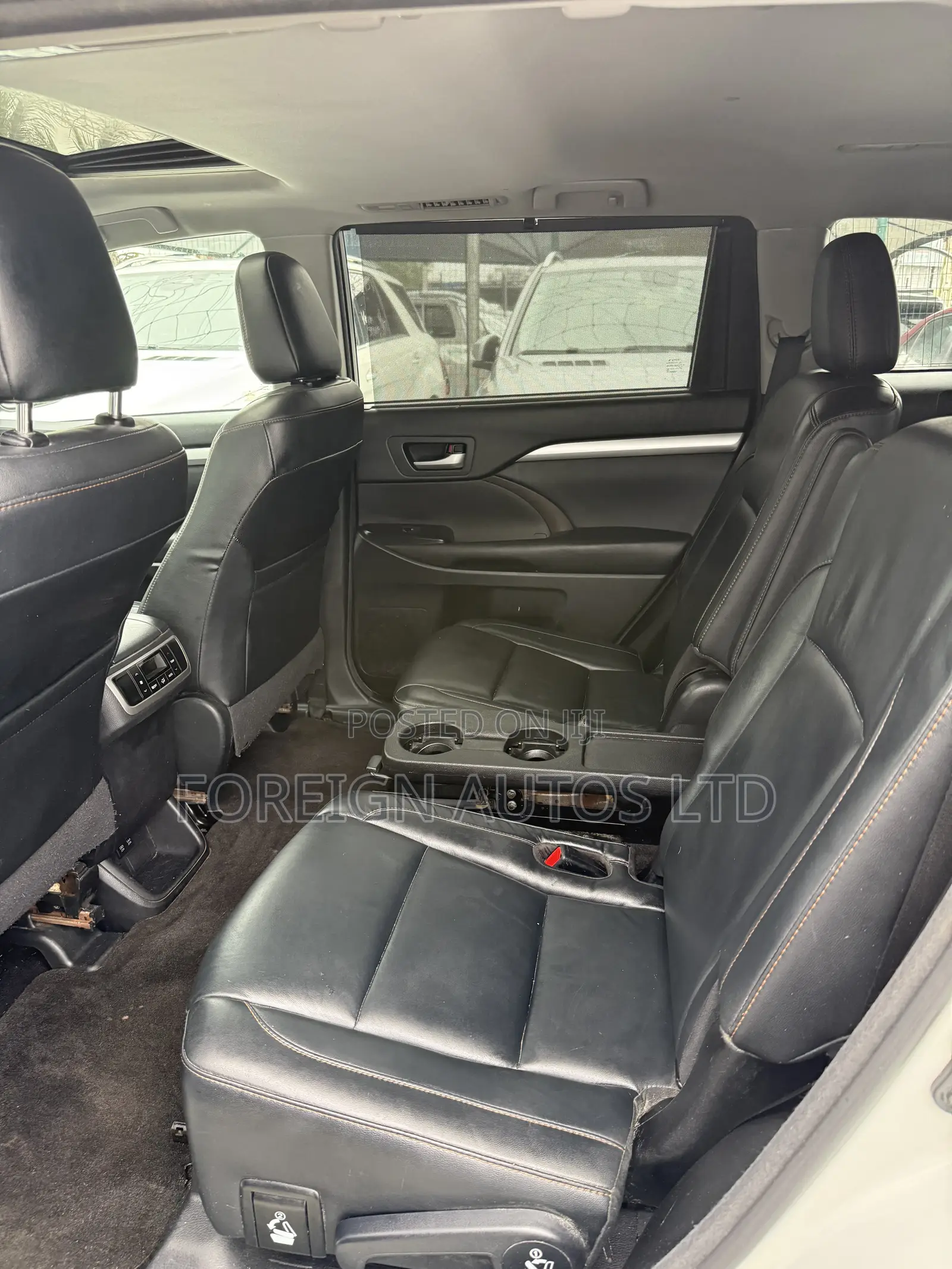 Toyota Highlander XLE 4x4 V6 (3.5L 6cyl 8A) 2017 White