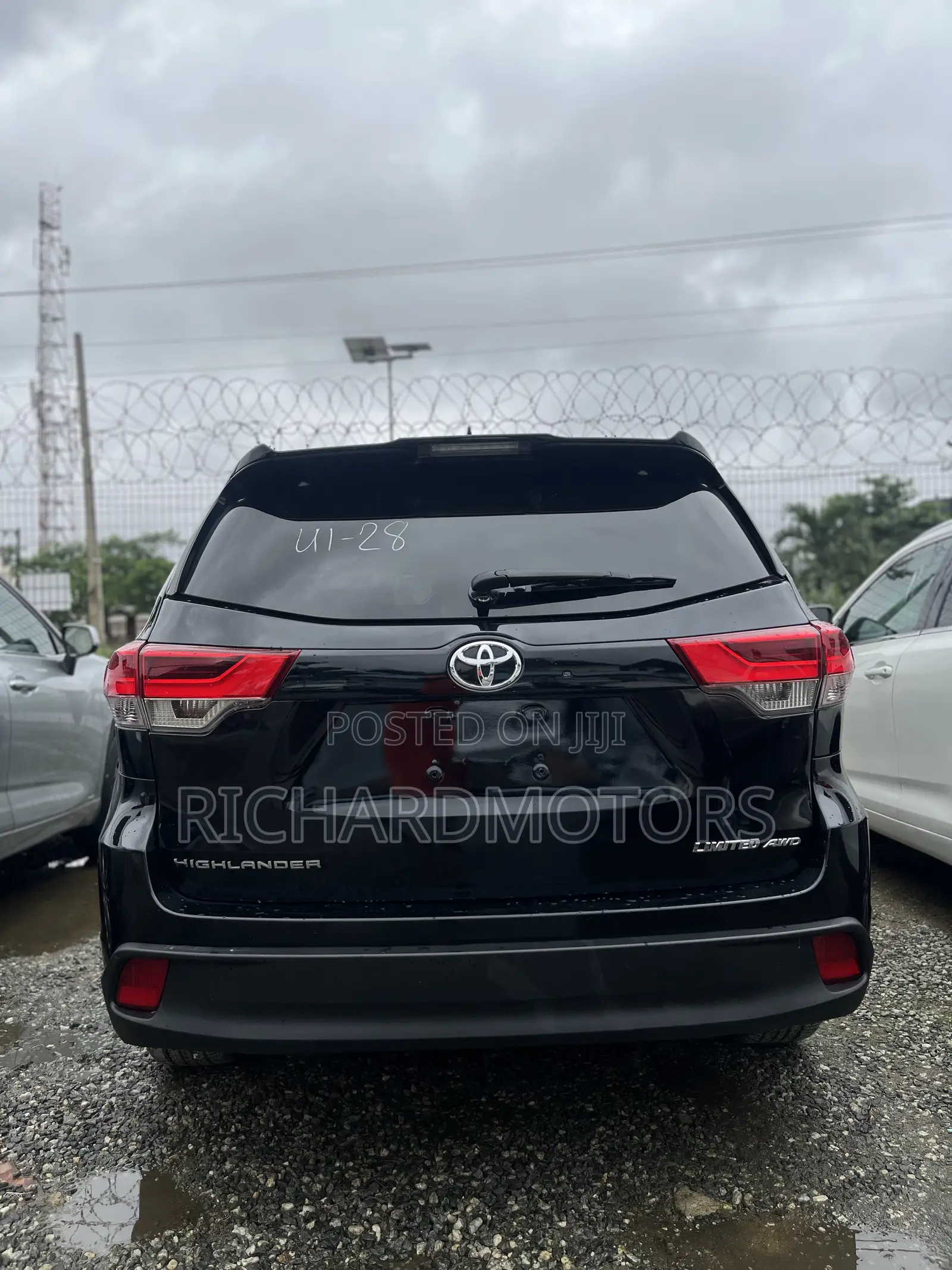 Toyota Highlander Limited Platinum 4x4 V6 (3.5L 6cyl 8A) 2018 Black
