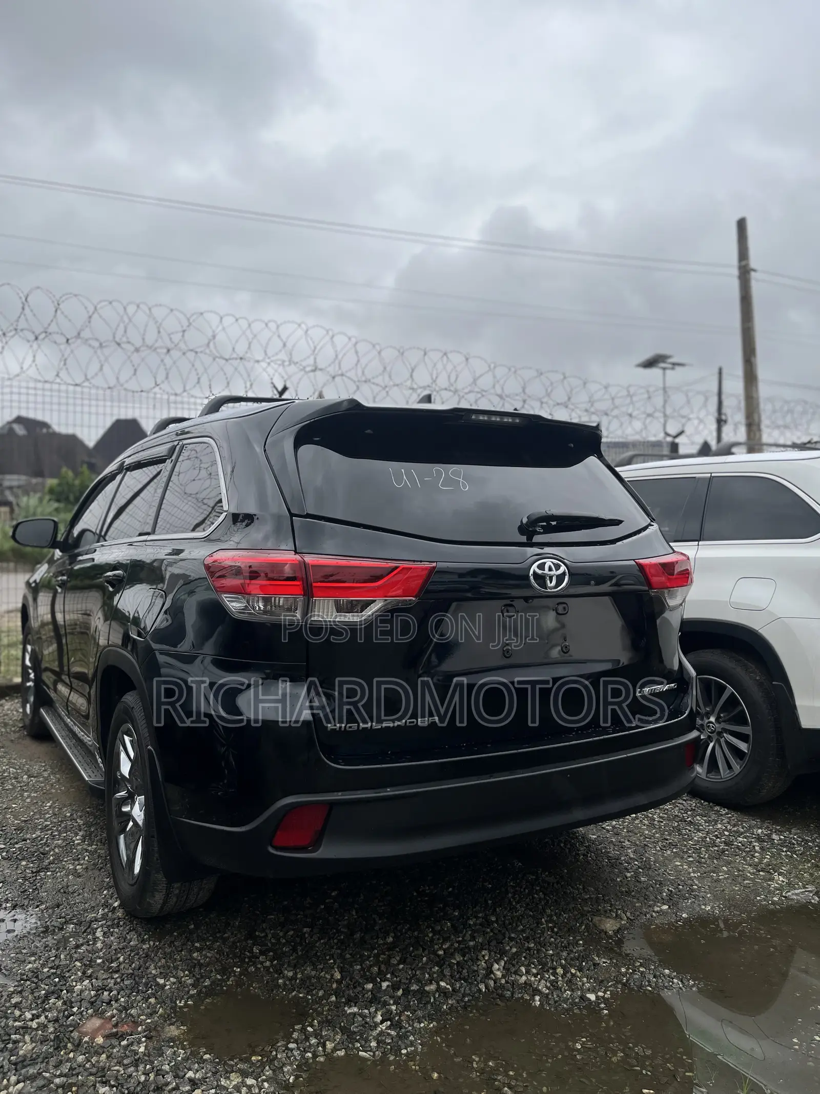 Toyota Highlander Limited Platinum 4x4 V6 (3.5L 6cyl 8A) 2018 Black