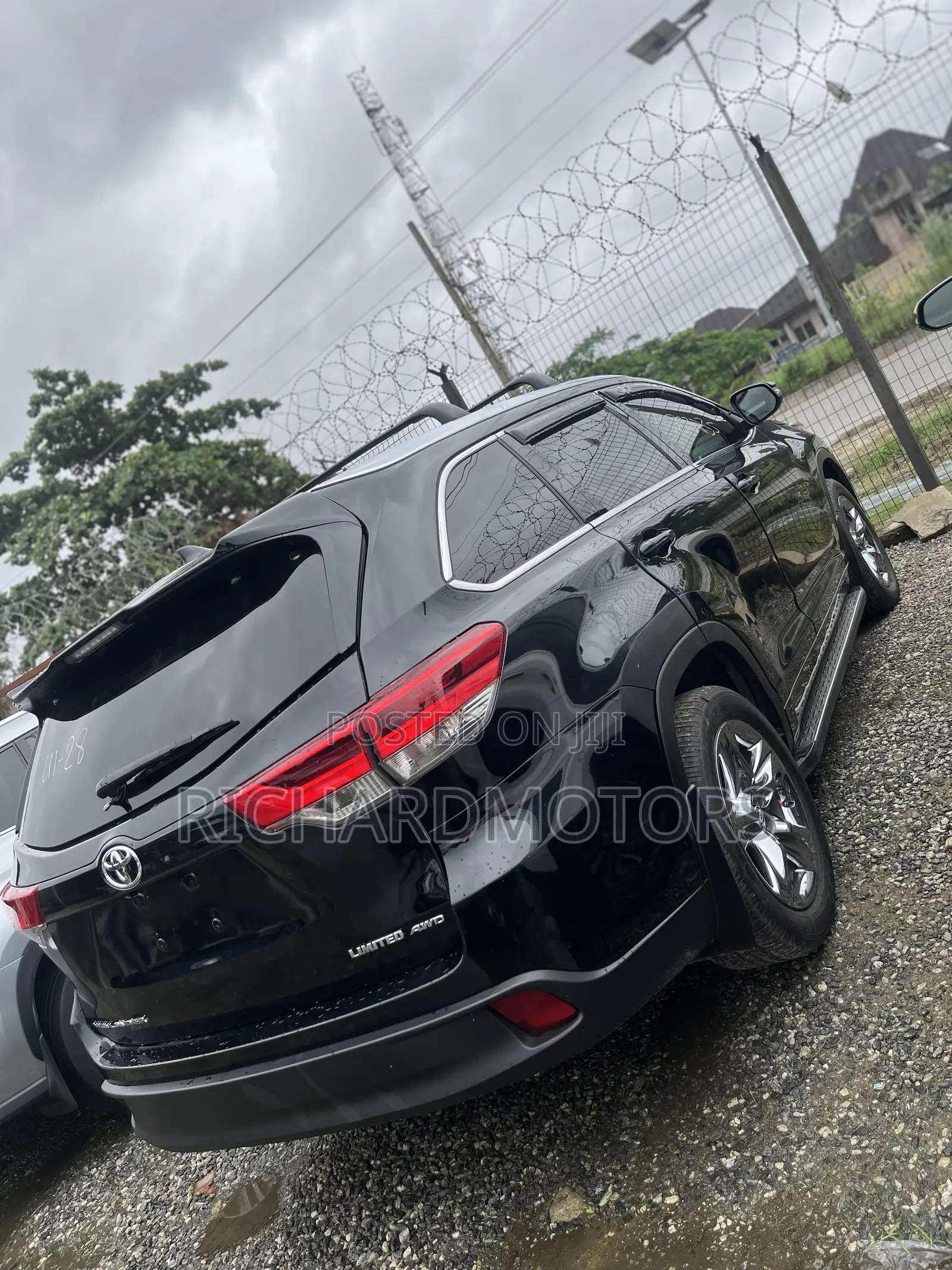 Toyota Highlander Limited Platinum 4x4 V6 (3.5L 6cyl 8A) 2018 Black