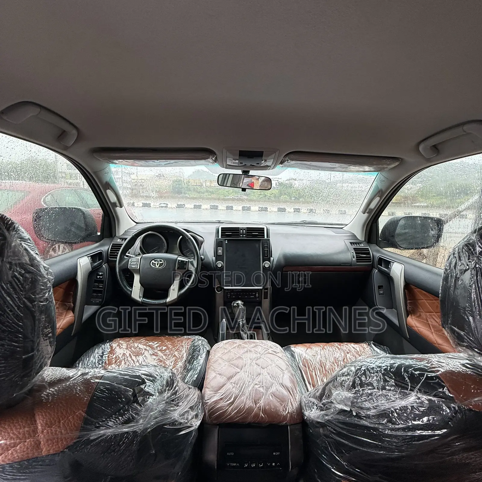 Toyota Land Cruiser Prado 2011 Black