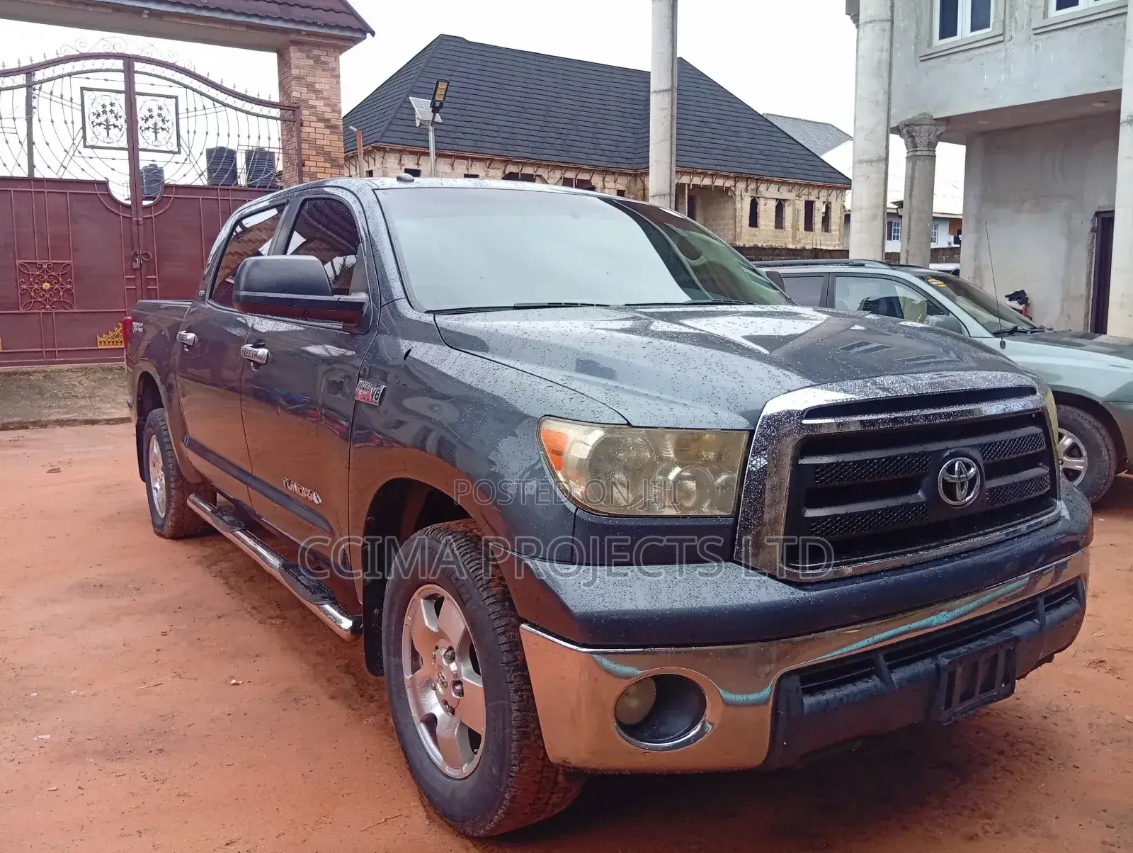 Toyota Tundra 2010 Blue