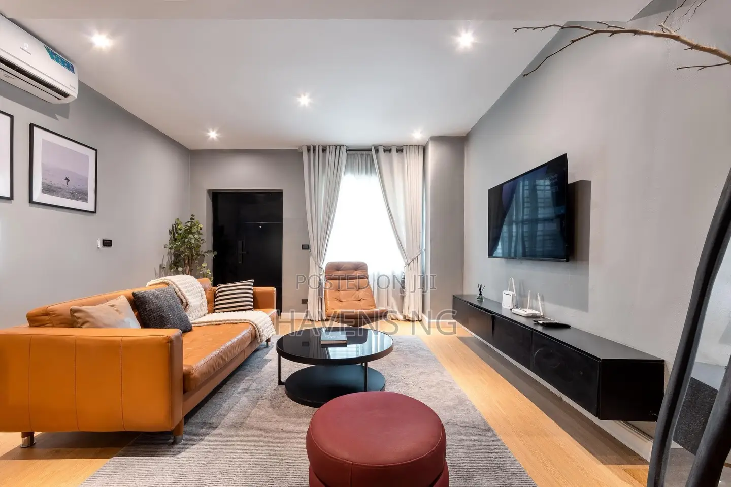 A Beautiful 2-Bedroom Maisonette