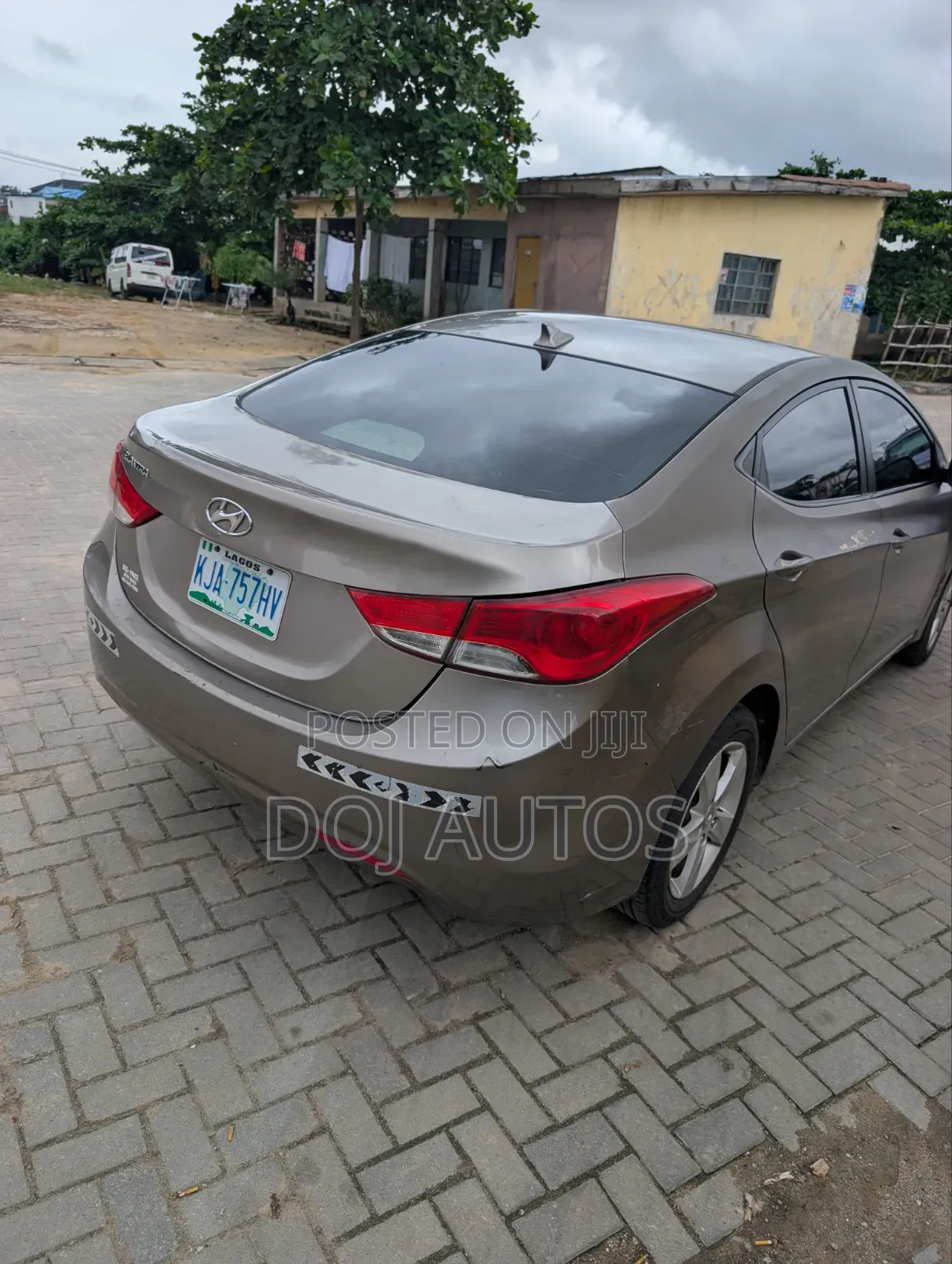 Hyundai Elantra 2013 Brown