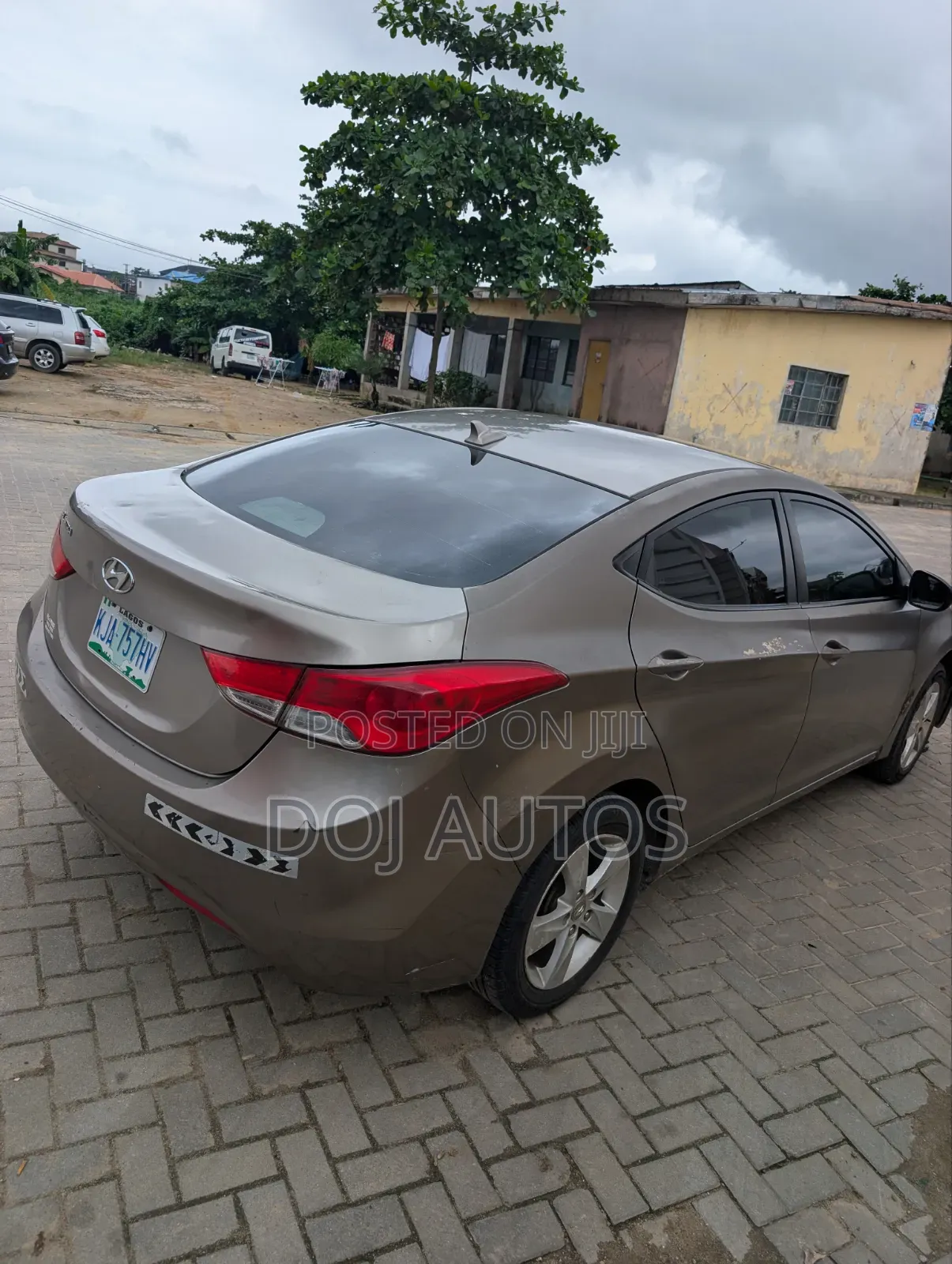 Hyundai Elantra 2013 Brown
