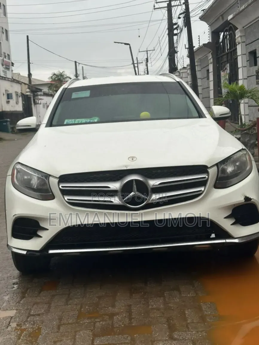 Mercedes-Benz GLC-Class 2019 White