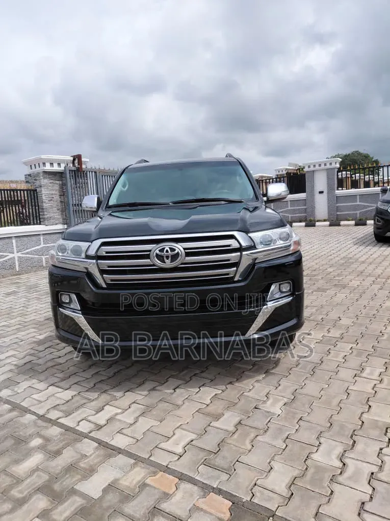 Toyota Land Cruiser 2018 Black