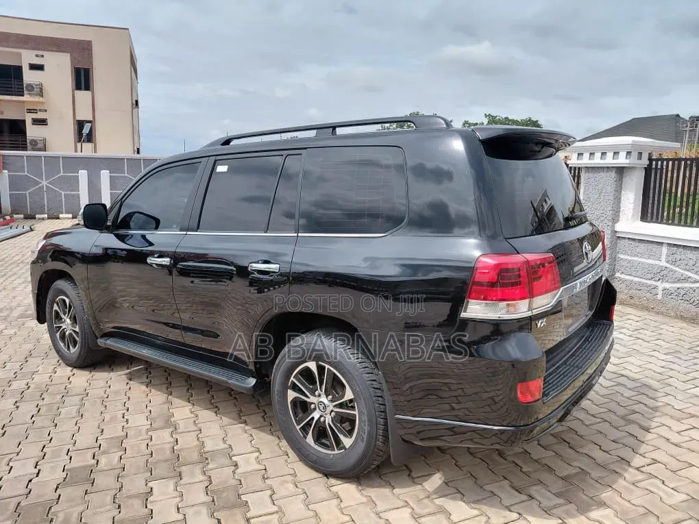 Toyota Land Cruiser 2018 Black