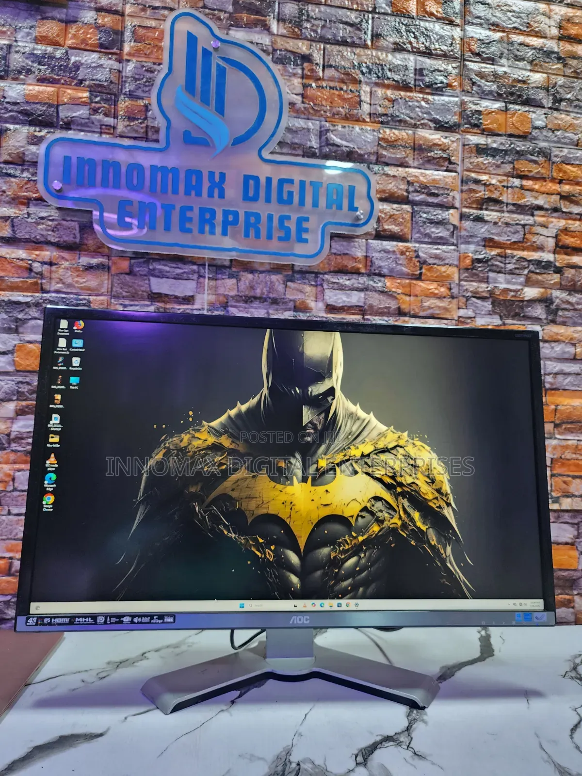 AOC 32-Inch IPS LED UHD Display With PIP /PBP Speakers Hdmi Monitor