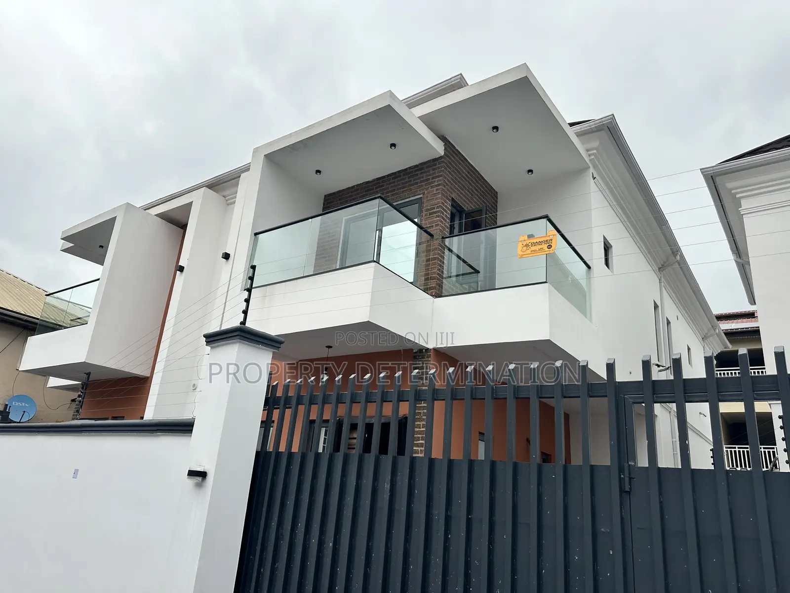 4bdrm Duplex in Magodo Gra for sale