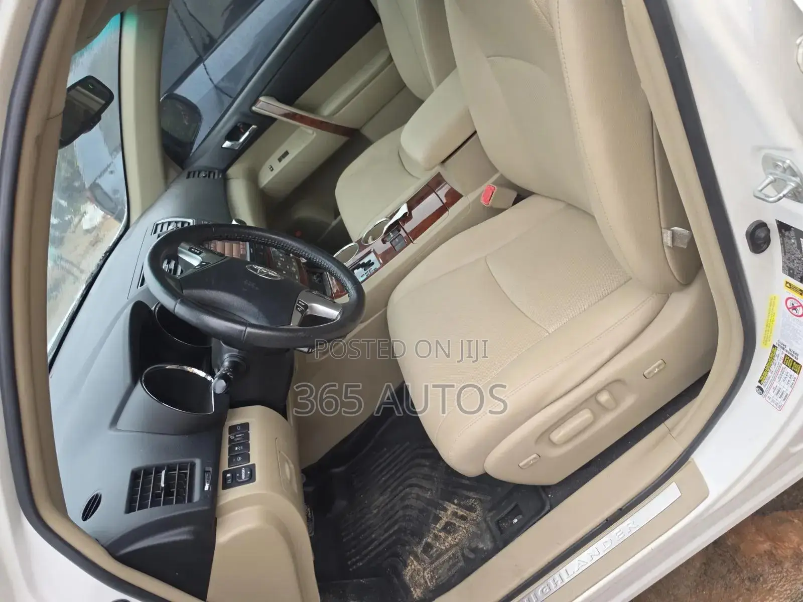 Toyota Highlander Limited 2012 White