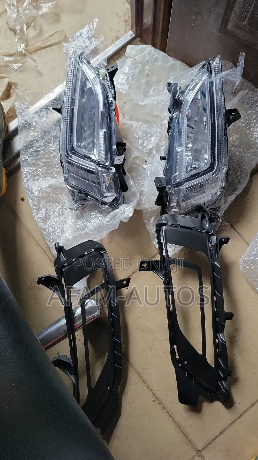 Kia Sorento 2013 and Fog Lights Tucson 2020