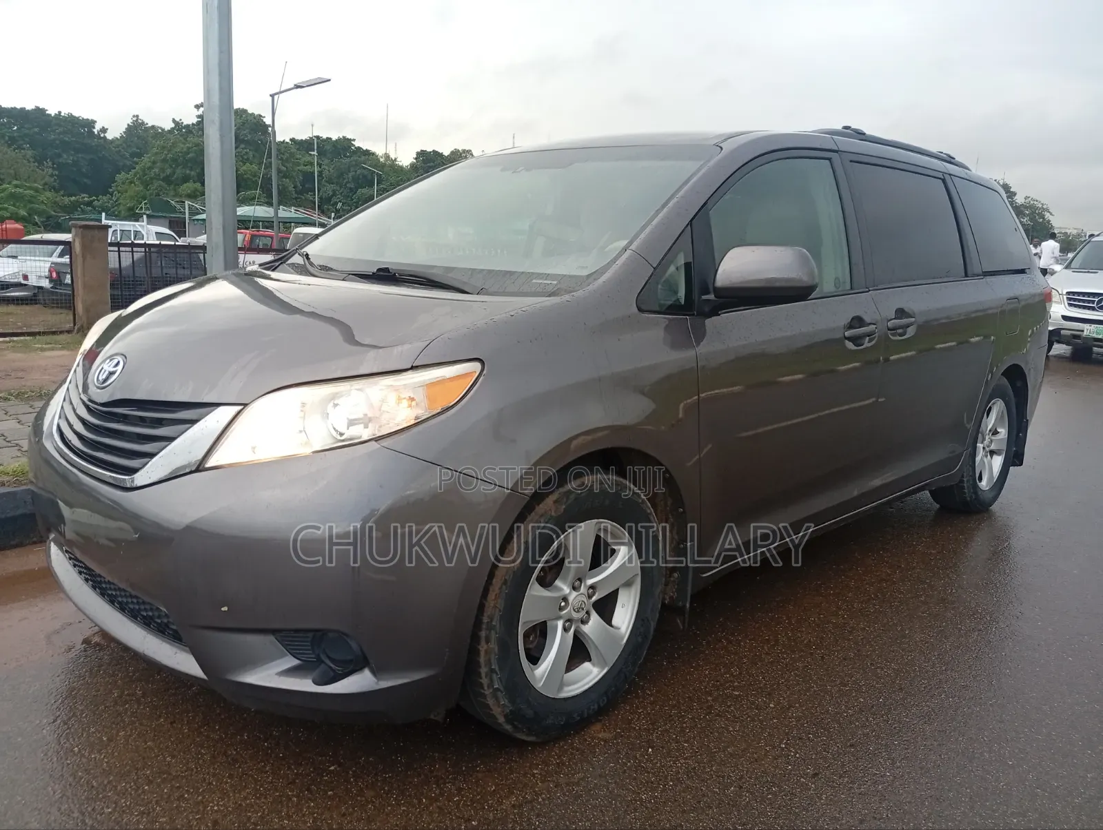 Toyota Sienna 2012 Gray