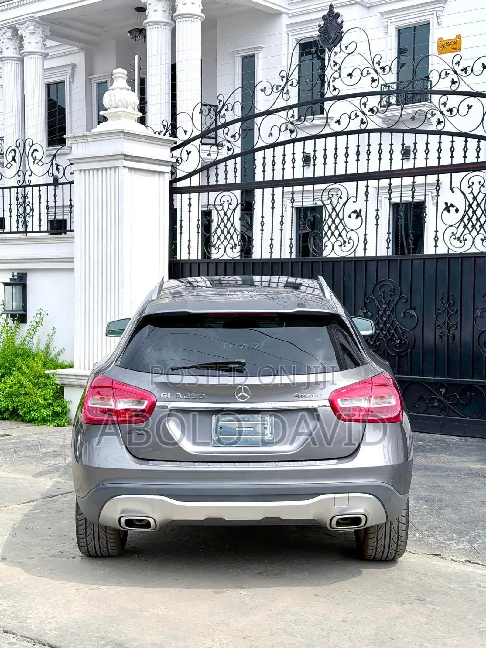 Mercedes-Benz GLA 250 2016 Gray