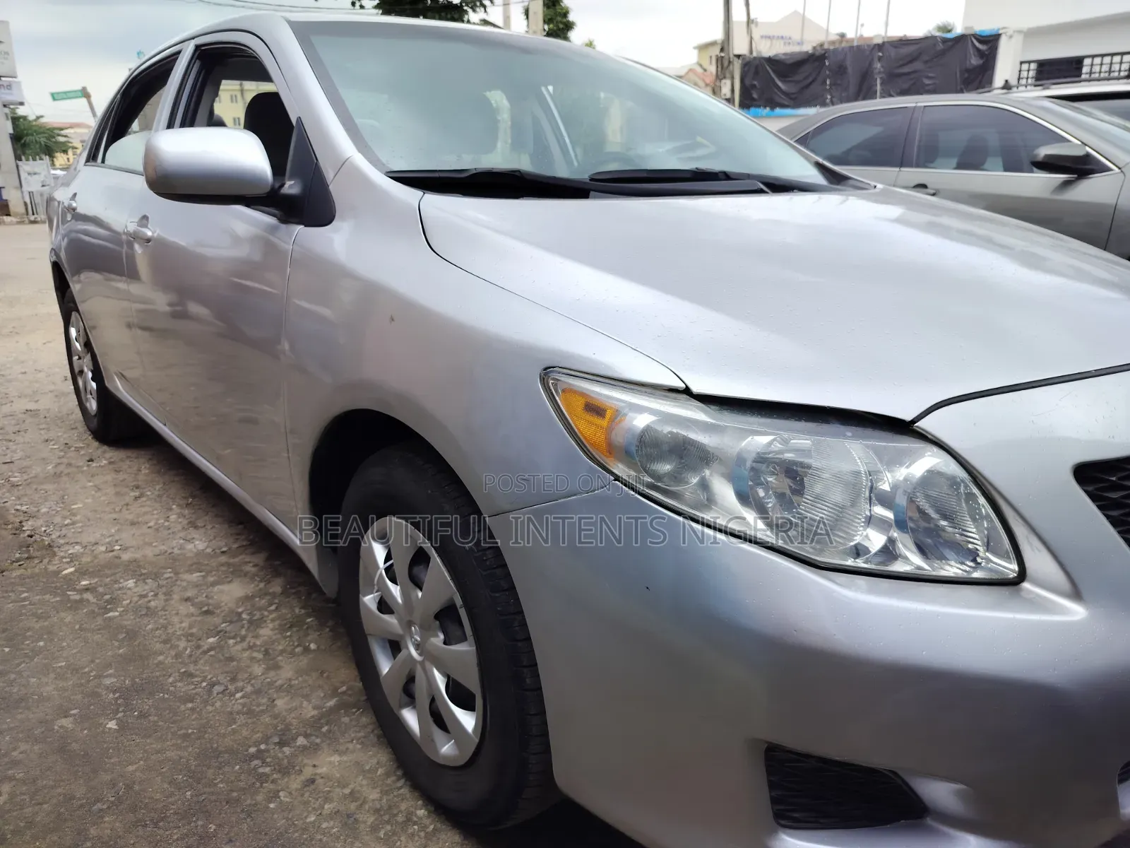 Toyota Corolla 2010 Silver