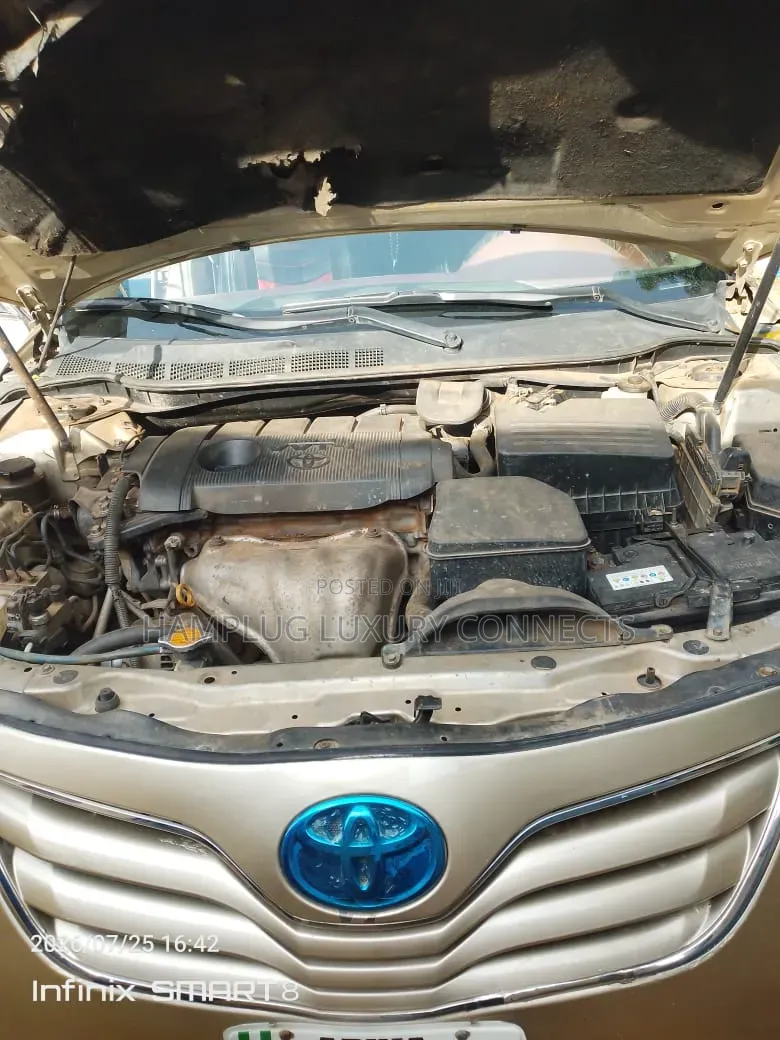 Toyota Camry 2008 Gold