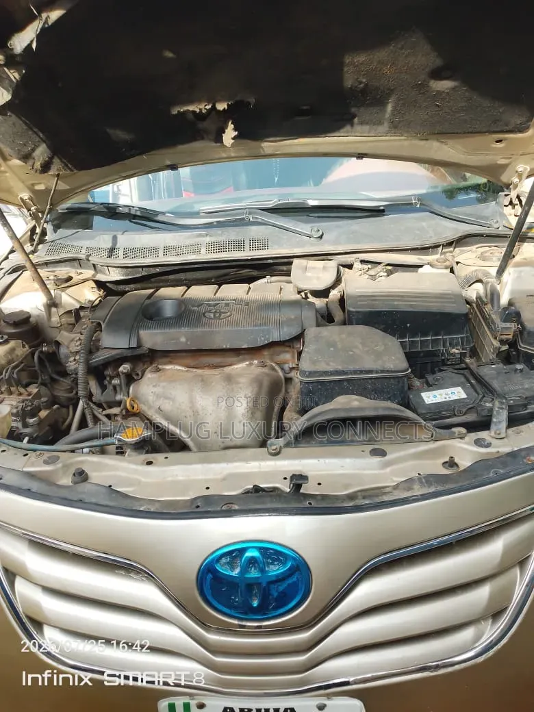 Toyota Camry 2008 Gold