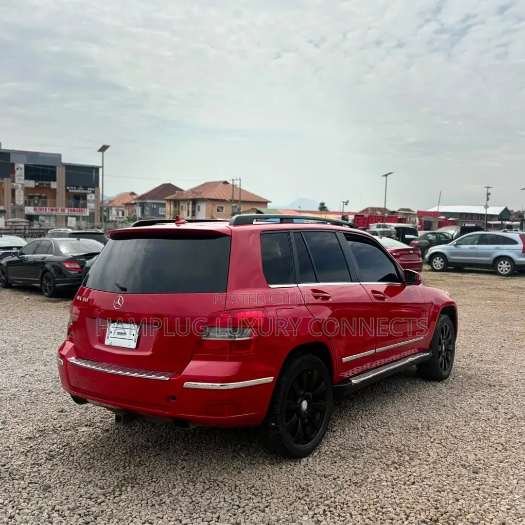 Mercedes-Benz GLK-Class 2010 Red