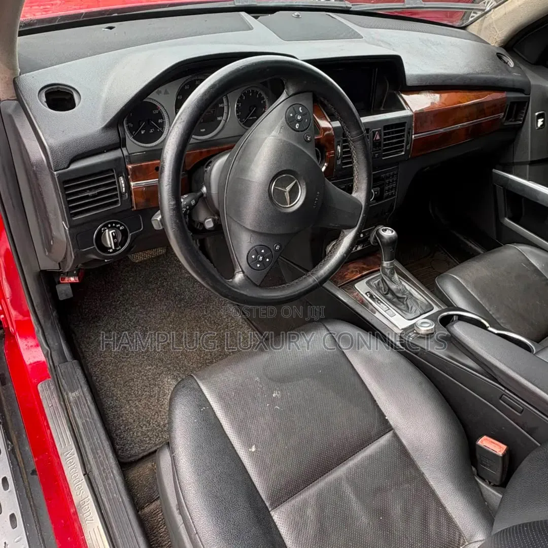 Mercedes-Benz GLK-Class 2010 Red