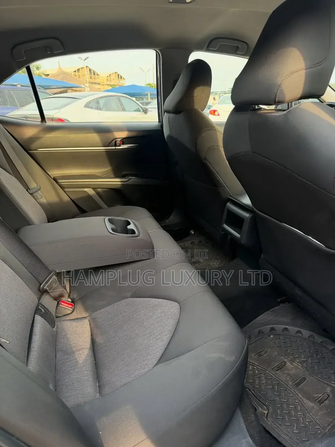 Toyota Camry 2018 Blue