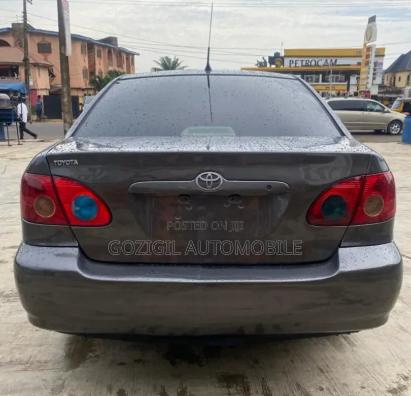 Toyota Corolla 2007 Gray