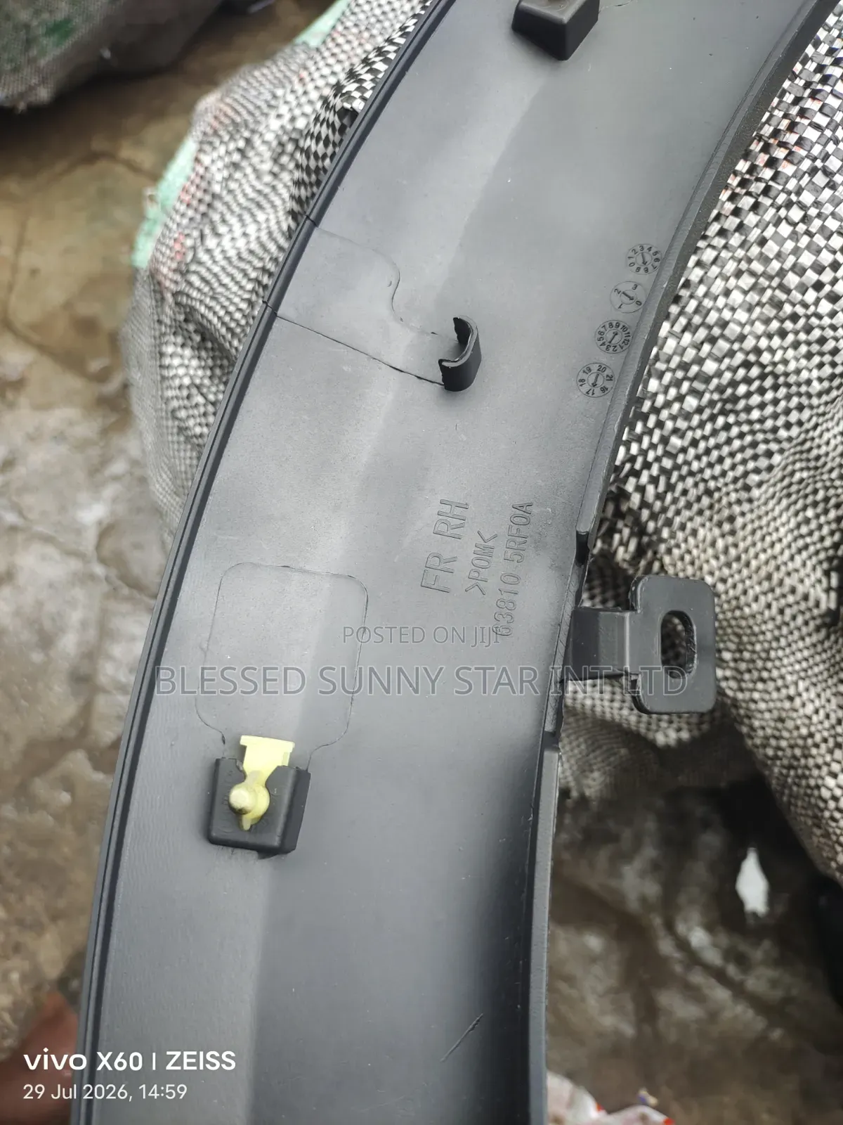 Front Fender Crom Nissan Kick