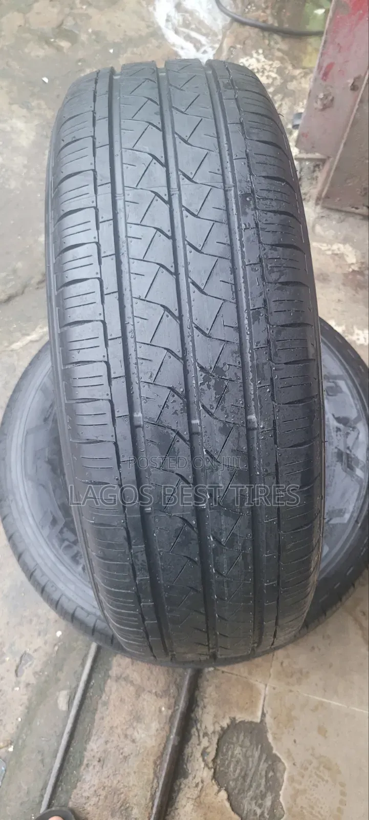 Bridgestone Dueler 235/65r16 C 115/113t – Made in Japan