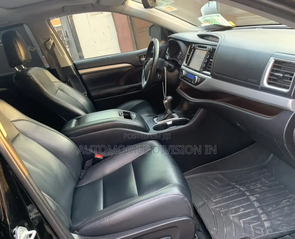 Toyota Highlander Limited 2019 Black