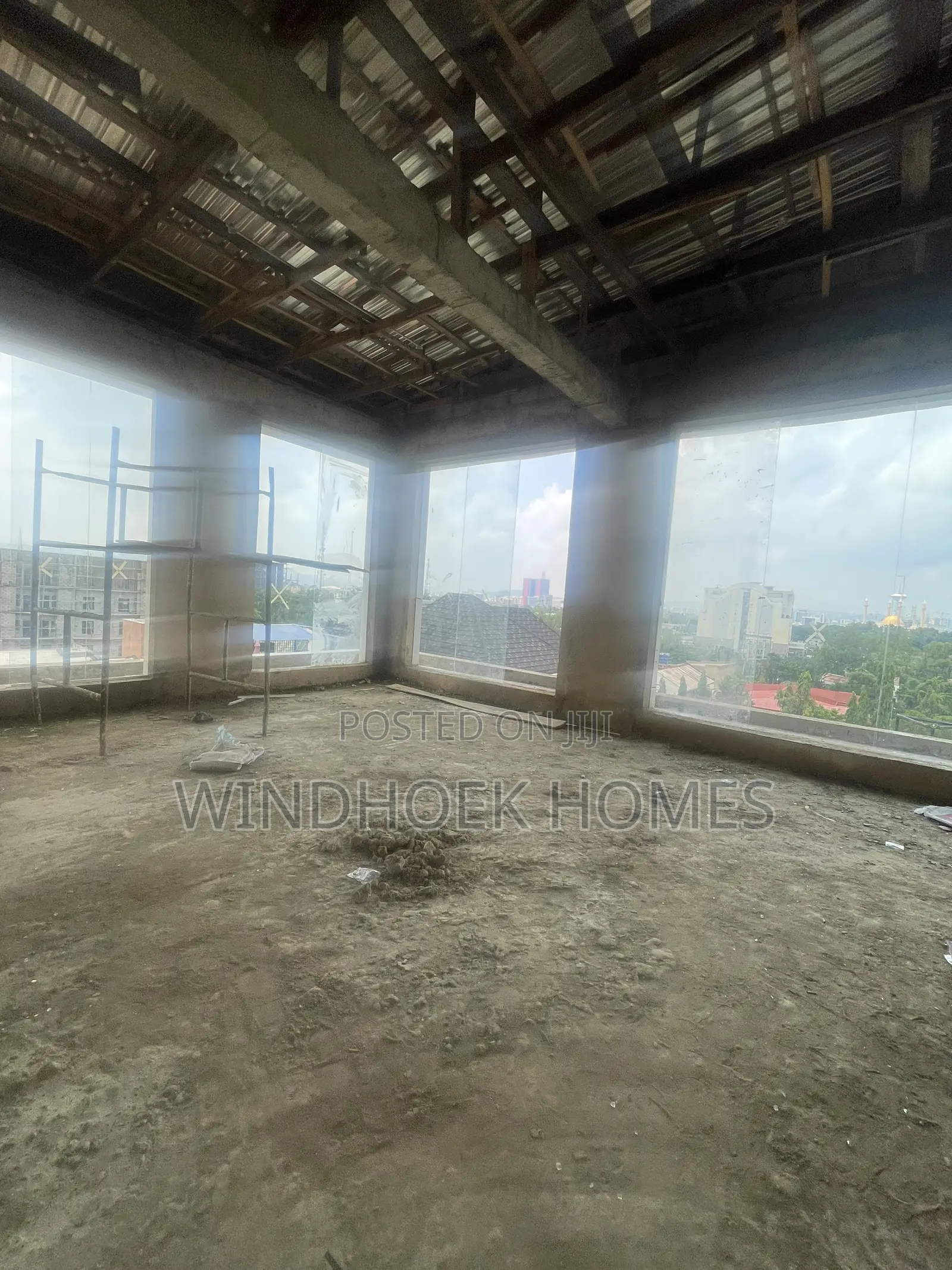 Club Space Measuring 251sqms on the Pent House With Elevator