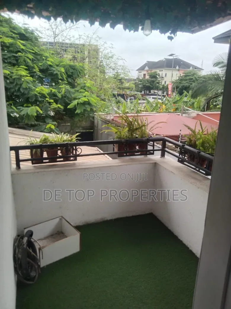 7 Bedroom Semi Detached Duplex for Rent