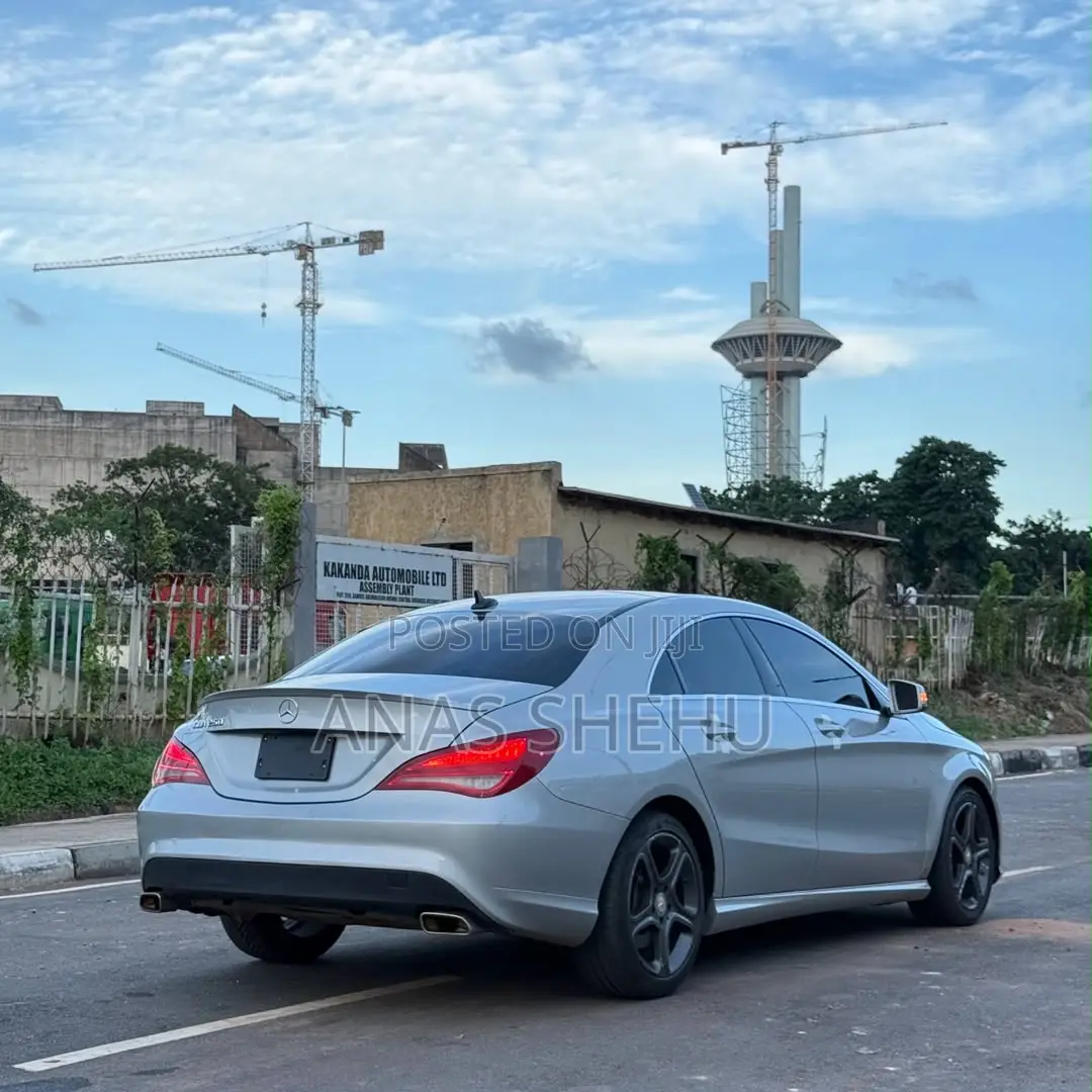 Mercedes-Benz CLA-Class CLA 250 4MATIC Sedan 2014 Silver