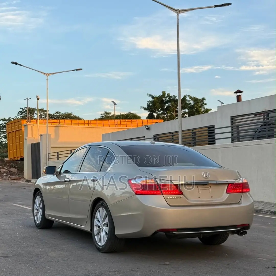 Honda Accord EX-L 4dr Sedan (2.4L 4cyl CVT) 2014 Gold