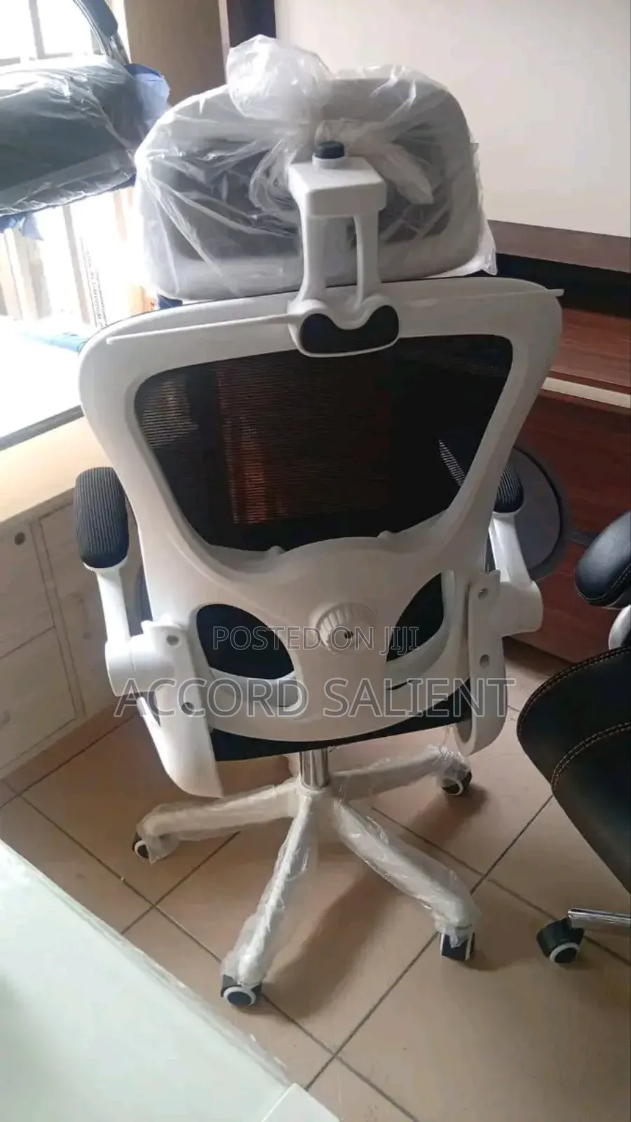 Executive Swivel Office Chair