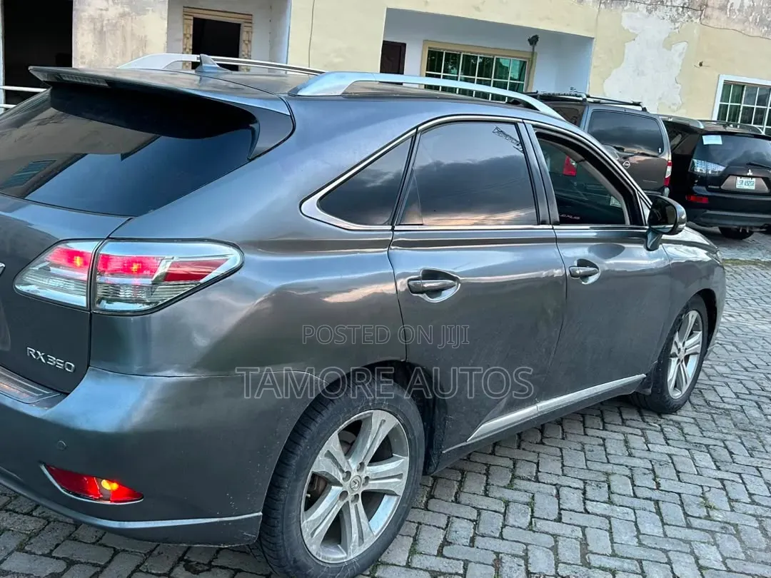 Lexus RX 350 FWD 2012 Gray