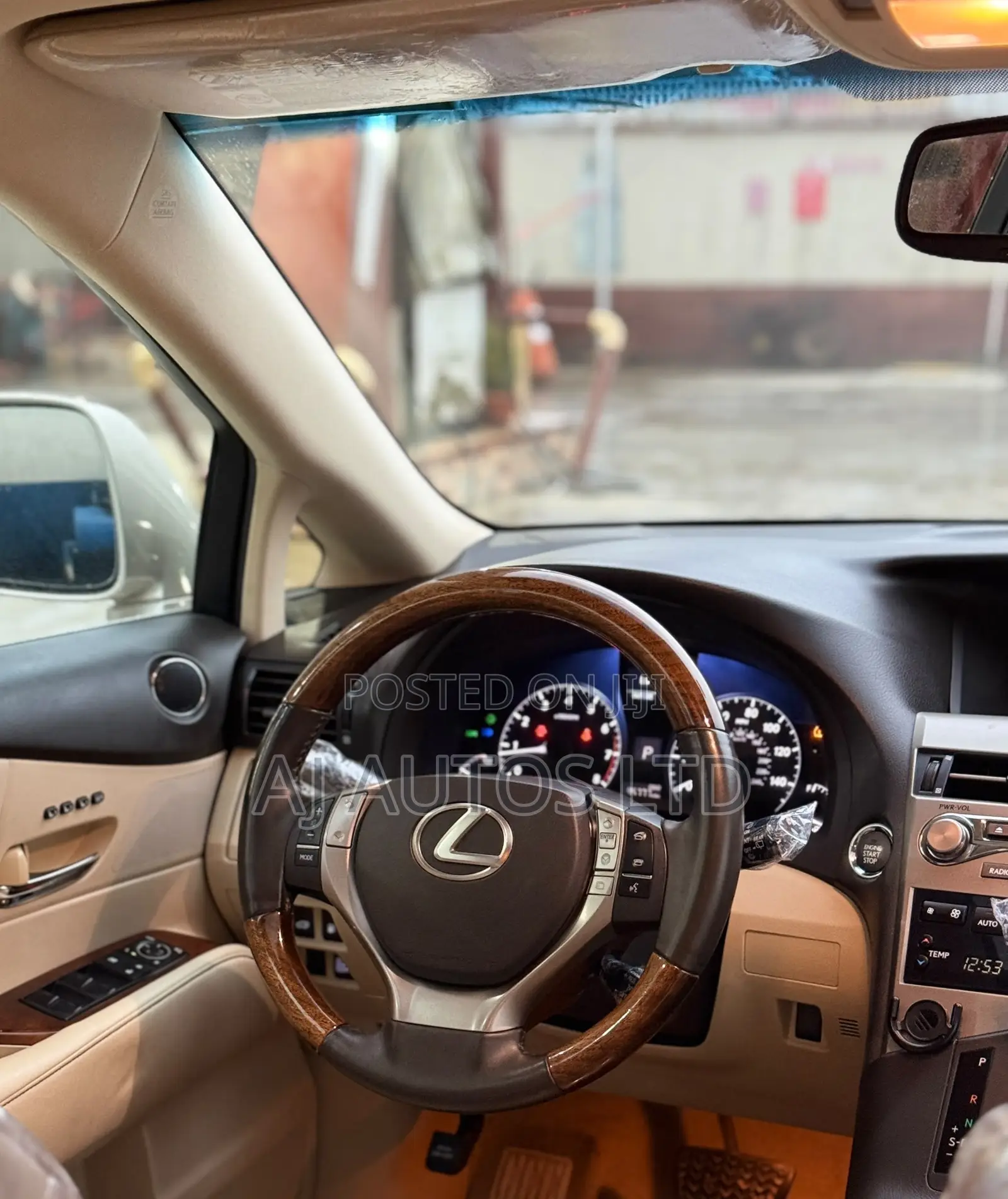 Lexus RX 350 FWD 2013 Gold